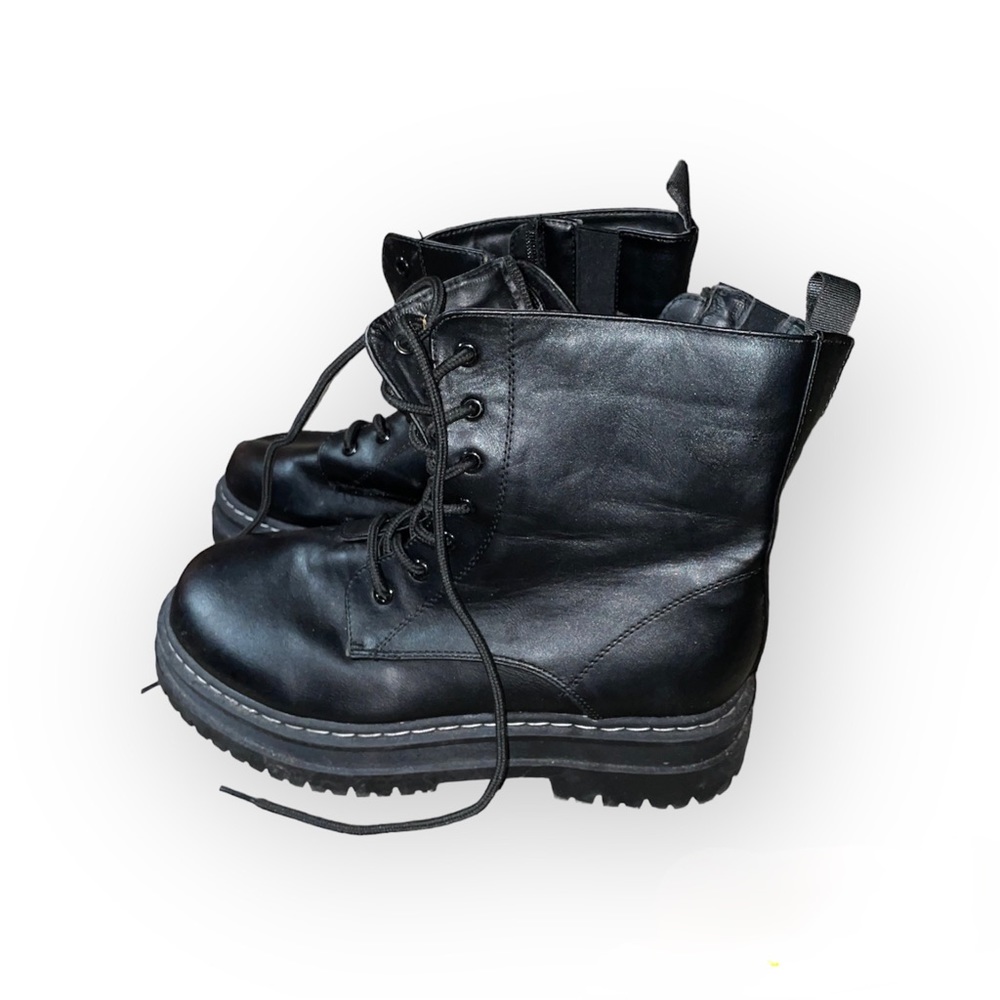 Torrid Size 10WW Platform Combat Boots